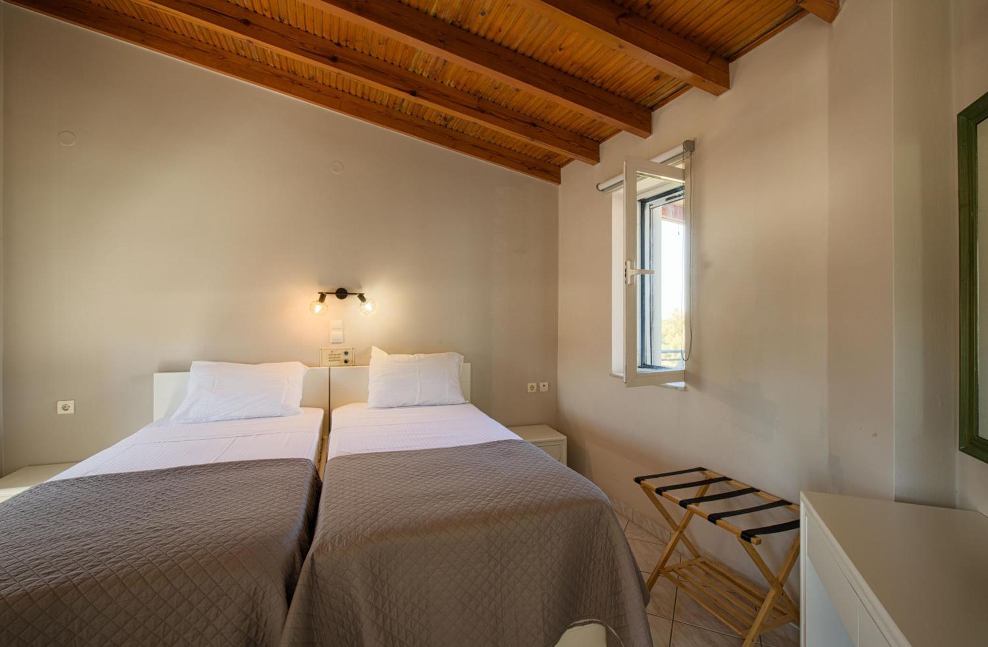 Yasmine Apartments Kato Daratso Extérieur photo